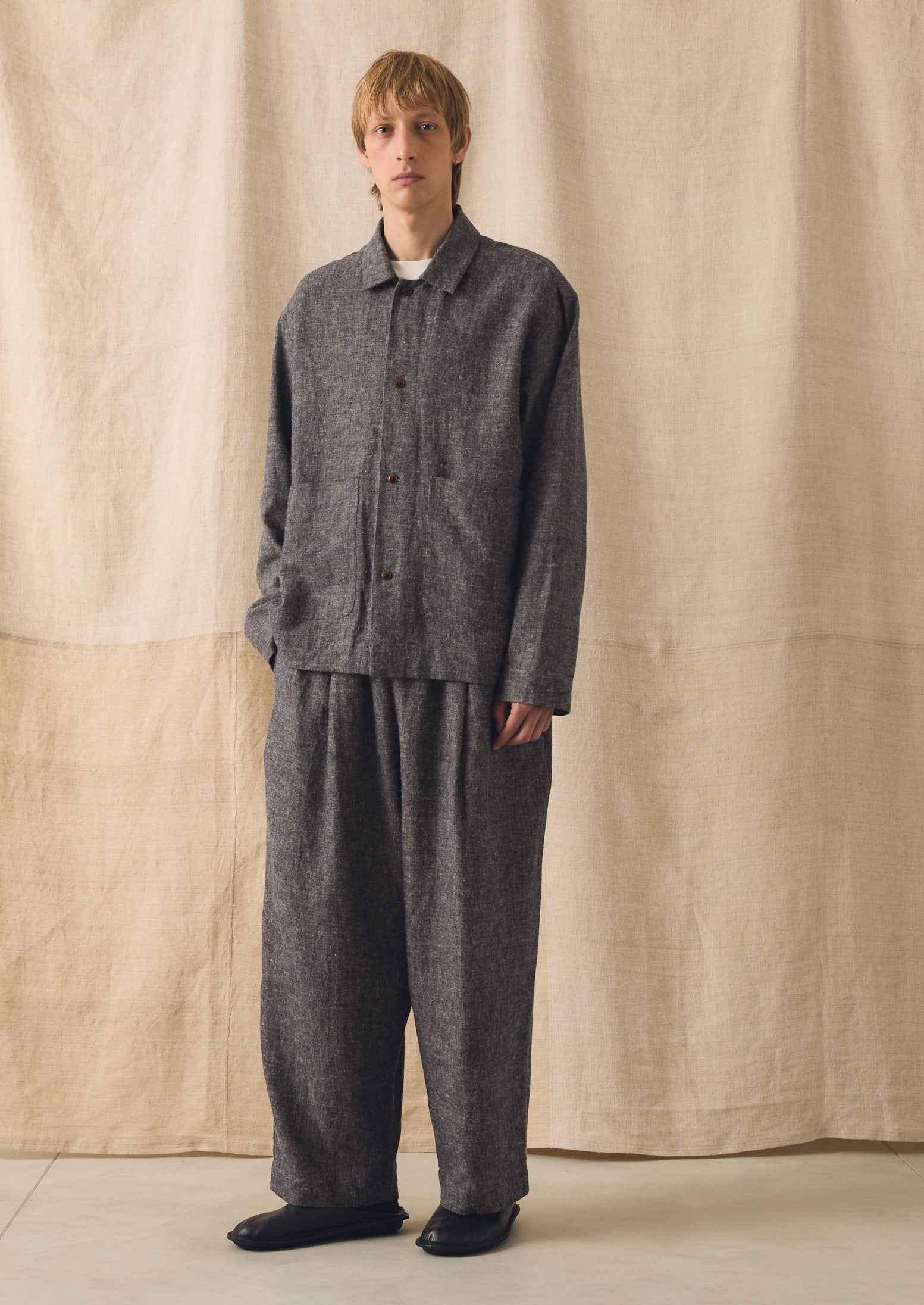 Pleated Linen Cotton Twill Trousers | Navy/Ecru