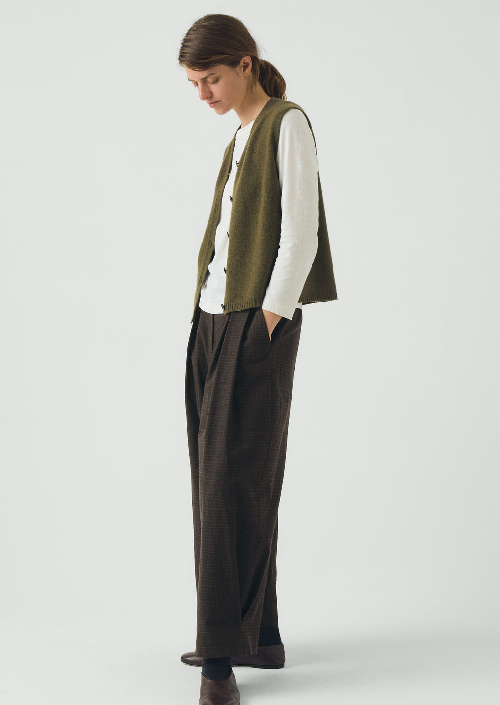 Wool Cashmere V Neck Tank | Olive Melange